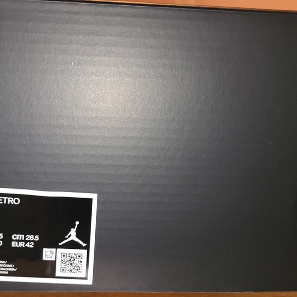 BNDS Air Jordan 11 - Picture 2 of 5